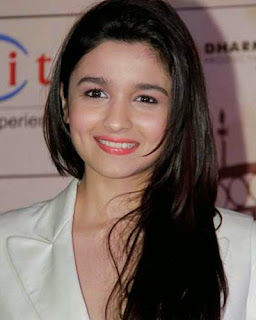Alia Bhatt Hot Pics | Alia Bhatt Hot Photoshoot | Alia Bhatt Hot Kiss