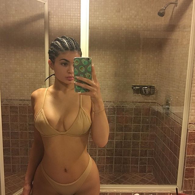 Kylie Jenner – Sexy Bikini Instagram Pics