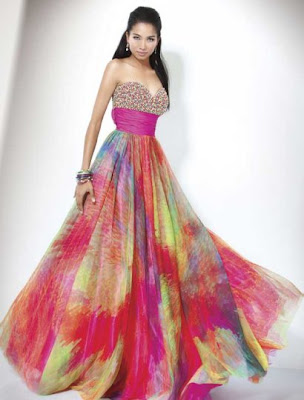 Prom Gowns 2011 Pics