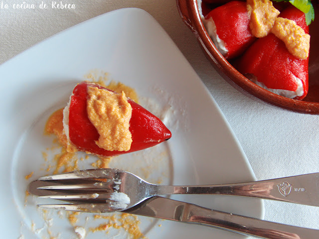 Pimientos del piquillo rellenos de brandada de bacalao