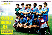 F. C. BARCELONA - Barcelona, España - Temporada 1988-89 - Zubizarreta, Julio Salinas, Lineker, Roberto, Aloisio, Eusebio, Alexanco;  Corbella (utillero), Amor, Urbano, Beguiristain, Milla y Mur (masajista) - F. C. BARCELONA 2 (Julio Salinas y López Recarte), SAMPDORIA 0 - 10/05/1989 - Copa de Europa de Campeones de Copa, final - Berna (Suiza), Wankdorfstadion - El Barça, con Cruyff de entrenador, gana su 3ª Recopa de Europa