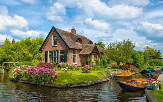 A beautiful house in Giethoorn