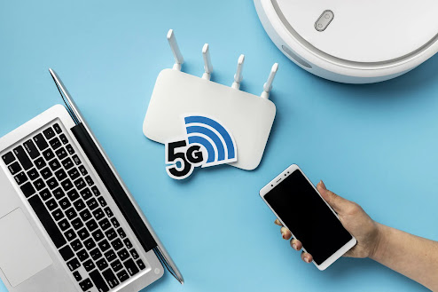 Router 5G  membantu meningkatkan koneksi internet dengan kecepatan yang lebih tinggi dan lebih stabil. Dengan teknologi 5G pada router, pengguna dapat menikmati koneksi internet yang lebih cepat, mulus, dan handal di berbagai perangkat mereka, termasuk laptop dan handphone.
