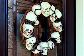 Spooky Skeleton Wreath by Snap Creativity