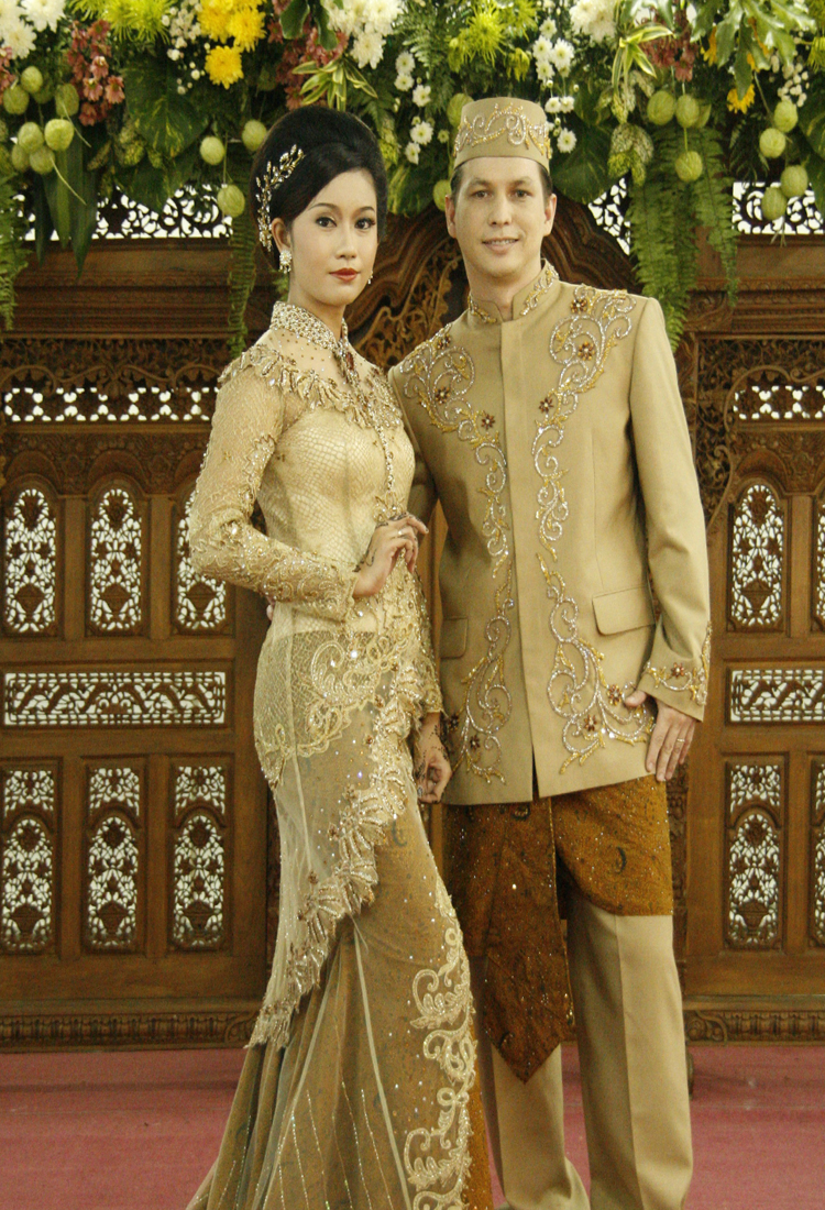 Tips Memilih Model  Baju  Kebaya  Untuk Pengantin  Kumpulan 