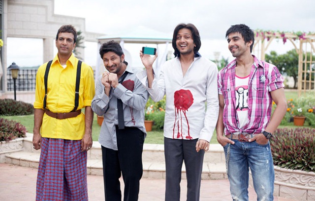 Double Dhamal Latest Comedy Scenes : Hit Wallpapers of Double Dhamal Movie 2011