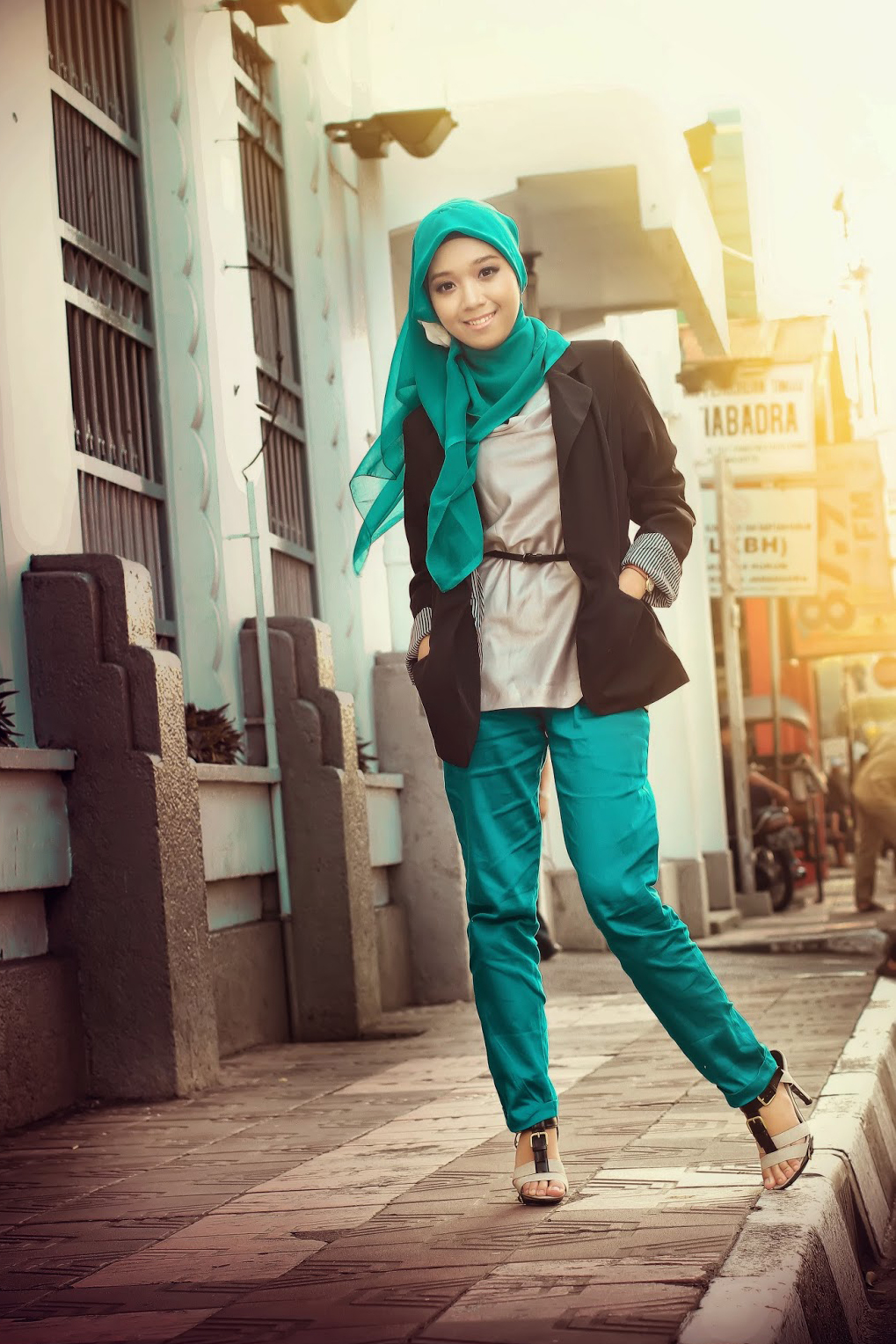 Tips Dan Cara Memakai Jilbab Atau Hijab Sederhana Saat Mengahidiri