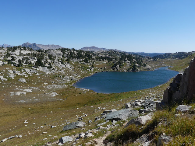 098: big lake with a rim distant from it