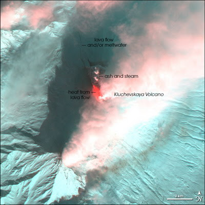 Volcán Klyuchevskaya en erupción, 16 de Octubre 2012