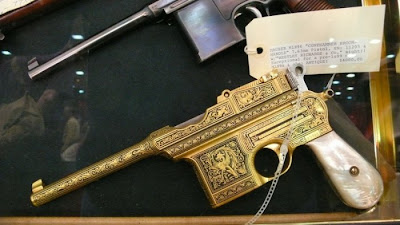 Etched Gun Stocks Seen On lolpicturegallery.blogspot.com