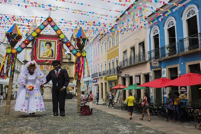 Ruas do centro Histórico já estão decoradas para o São João do Pelô 