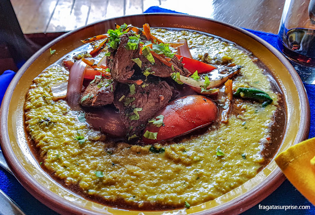 Cazuela de lomo saltado do Restaurante Inkazuela, Custo, Peru