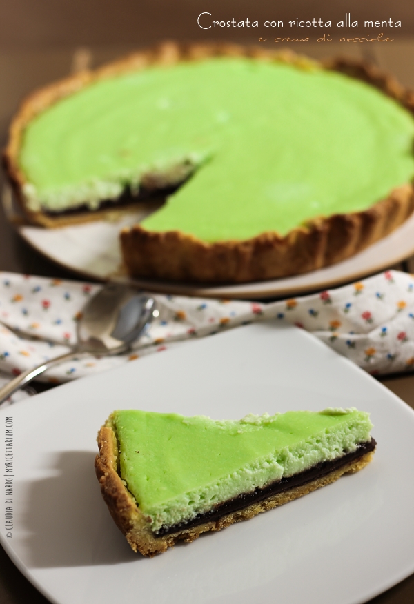 Crostata con ricotta alla menta e crema di nocciole