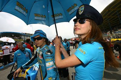 Umbrella Girl MotoGP