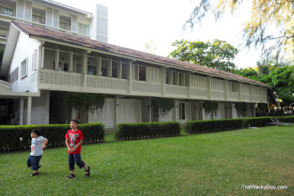 lone pine hotel booking