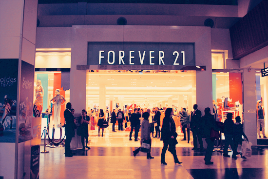 ouverture du 1er FOREVER 21 en France, j'y Ã©tais !