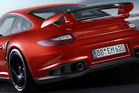 2011 Porsche 911 GT2 RS first official photos