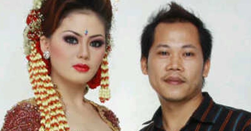 PAKET WEDDING SIDOARJO  HARGA PAKET RIAS  PENGANTIN 