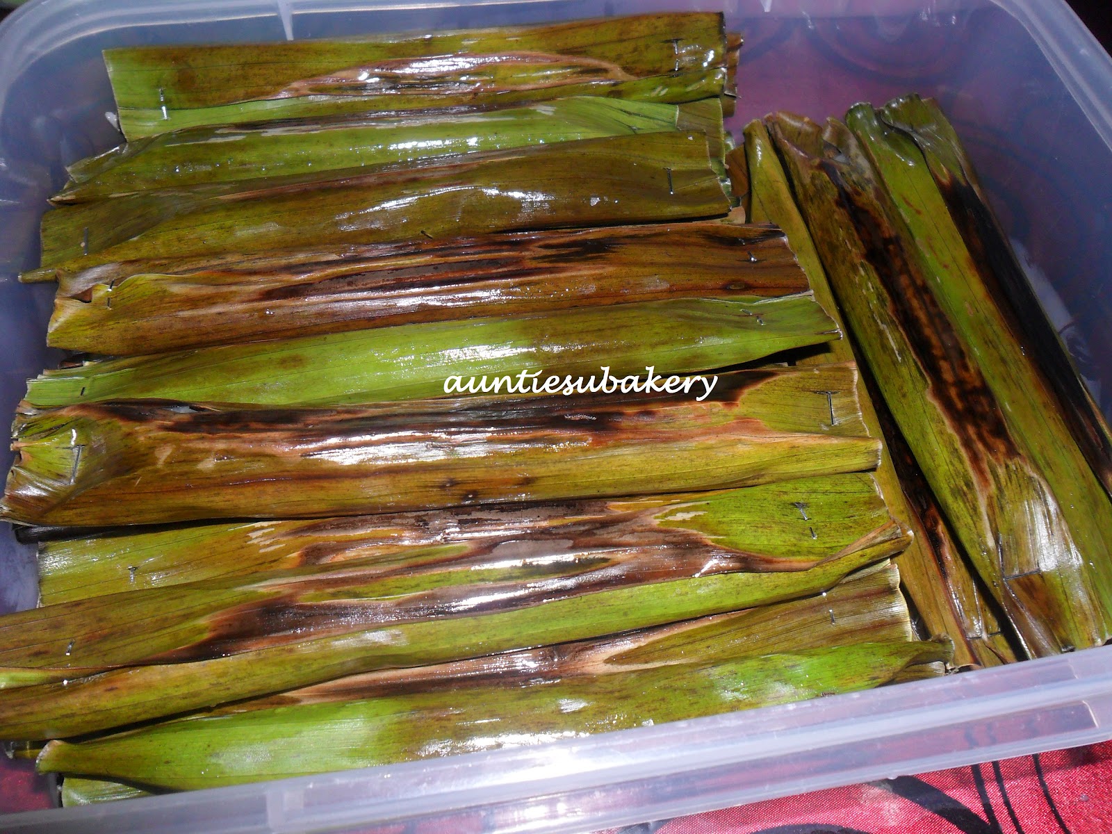 AUNTIESU BAKERY: Senarai kuih-muih dan harga