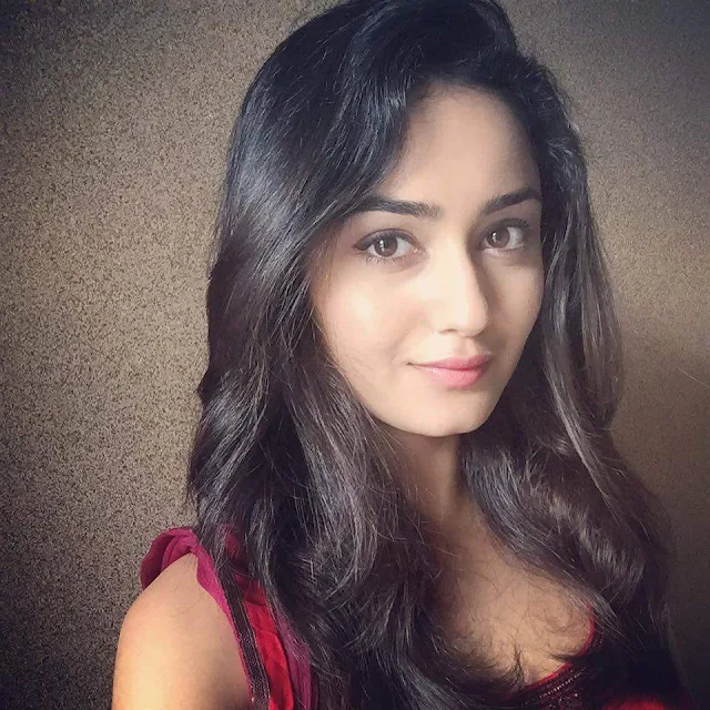 Tridha Choudhury Wiki Biography, Pics, Age, Video, Wallpaper, Personal Profile,Tv Serial, Indian Hottie