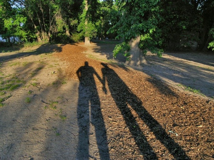 playing-with-shadows (16)