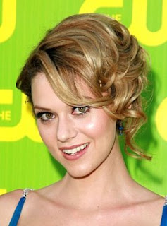 Hilarie Burton Hairstyles