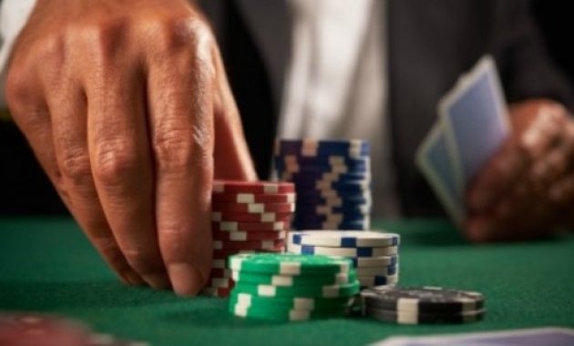 Cara Membaca Kartu Lawan Dalam Permainan Poker Online