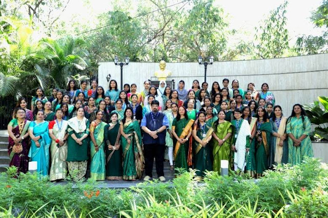 Ahmednagar College: अहमदनगर महाविद्यालयात महिला दिन विशेष 'उत्तुंग आम्ही 'ला सुरुवात