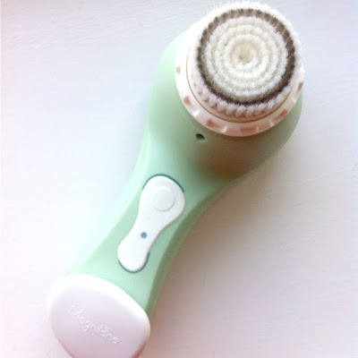 magnitone lucid cleansing brush review