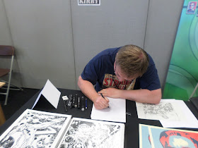 Russell Payne sketching at LFCC2015