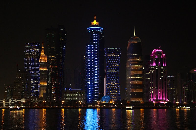 DOHA CORNICHE BY NIGHT