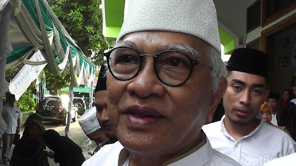 Pesan Gus Mus untuk Jokowi: Pilih Pembantu yang Membantu, Bukan Mengganggu