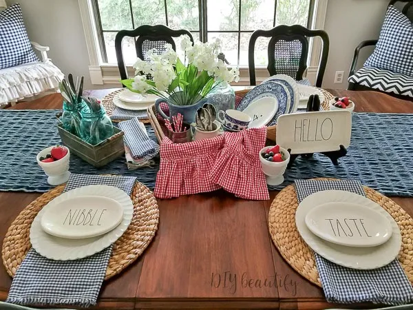 July 4th table setting