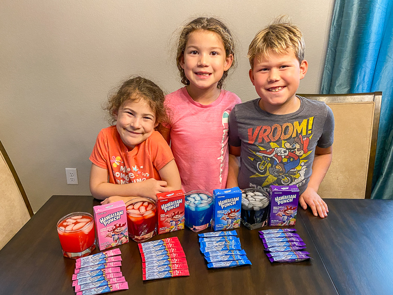 Kid's Science Experiment Shows Effects of Hawaiian Punch