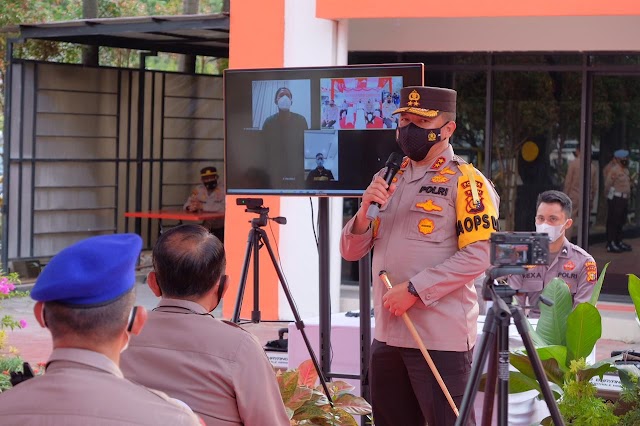 Resmikan Isoter Wisma Kemala, Kapolda Riau Serahkan Bantuan 30 Oksigen Konsentrator Dari Kapolri