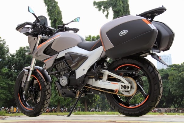  Modifikasi  New  Honda  Megapro  FI  2014 Model Adventure 