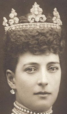 wedding gift tiara queen alexandra united kingdom garrard rundell