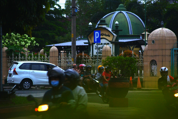Masjid Agung Darussalam di Alun-alun Kota Purbalingga. Foto Dokumentasi Sparklepush.com