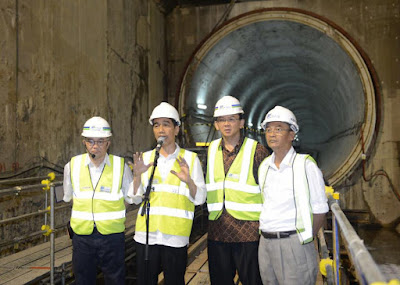 AGEN POKER - Presiden Jokowi dan Gubernur DKI Ahok Bersama Meninjau Proyek MRT