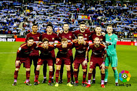 F. C. BARCELONA - Barcelona, España - Temporada 2017-18 - Paulinho, Aleñá, Sergio Busquets, Piqué, Vermaelen y Cillessen; Leo Messi, Sergi Roberto, Digne, Denis Suárez y Aleix Vidal. R. C. D. ESPANYOL DE BARCELONA 1 (Melendo) F. C. BARCELONA 0 - 17/01/2018 - Copa del Rey, cuartos de final, partido de ida - Cornellá-El Prat, Barcelona, RCDE Stadium