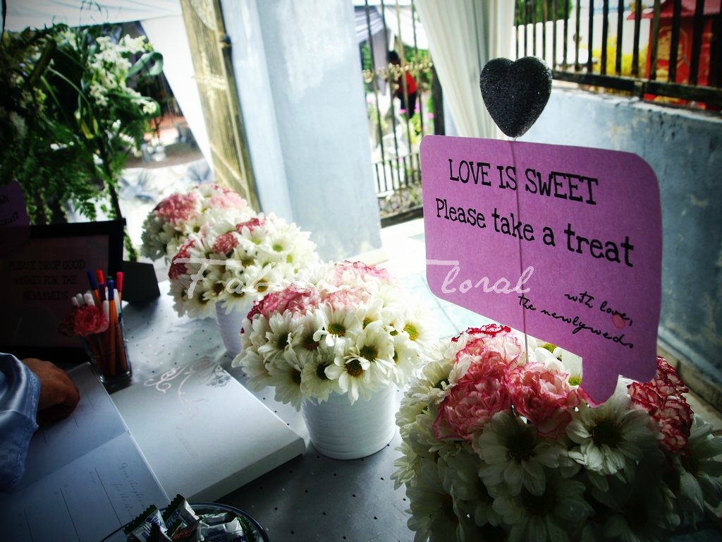 50 s style wedding tabledecor