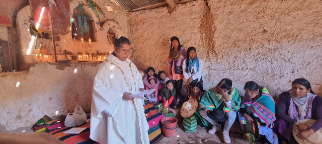 Fest der Jungfrau von Asuncion in der Gemeinde Oficiona Bolivien