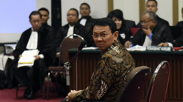 Hakim Heran Dosen Bahasa Inggris Kok Jadi Saksi Ahok