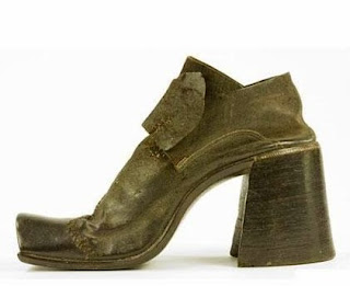 Bahaya Memakai Sepatu Hak Tinggi Dan Sejarah Sepatu High Heels
