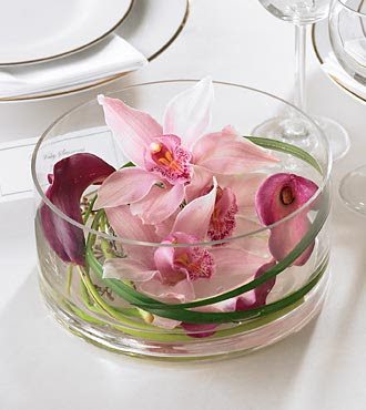 A similar idea using lovely orchids Or colorful daisies