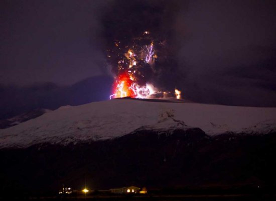 iceland volcano lightning. of the Iceland volcano.