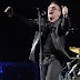 Bono está de regreso, listo para rockear