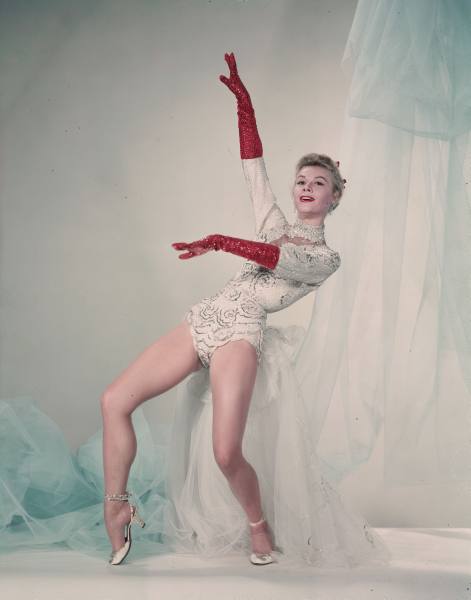 Vera Ellen Queen of the Awkwardly Contrived Pinup Pose