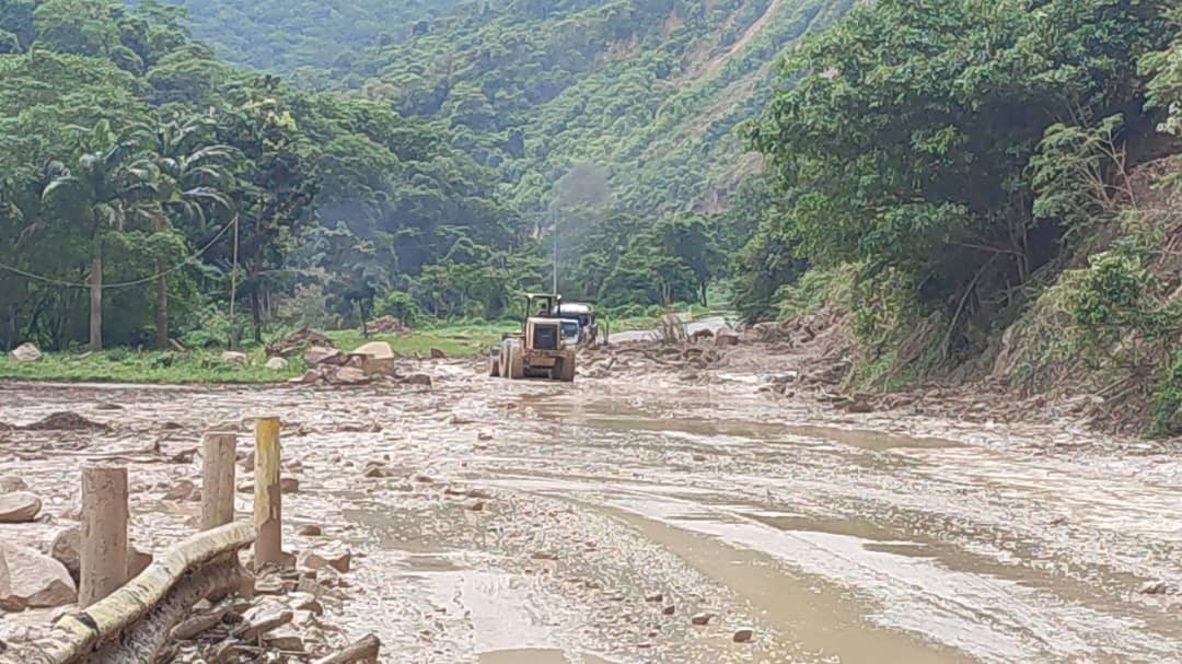 Sigue cerrado el paso por túneles entre Mérida y El Vigía