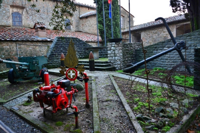 MONTECATINI-ALTO-MONUMENTO-SANTA-BARBARA